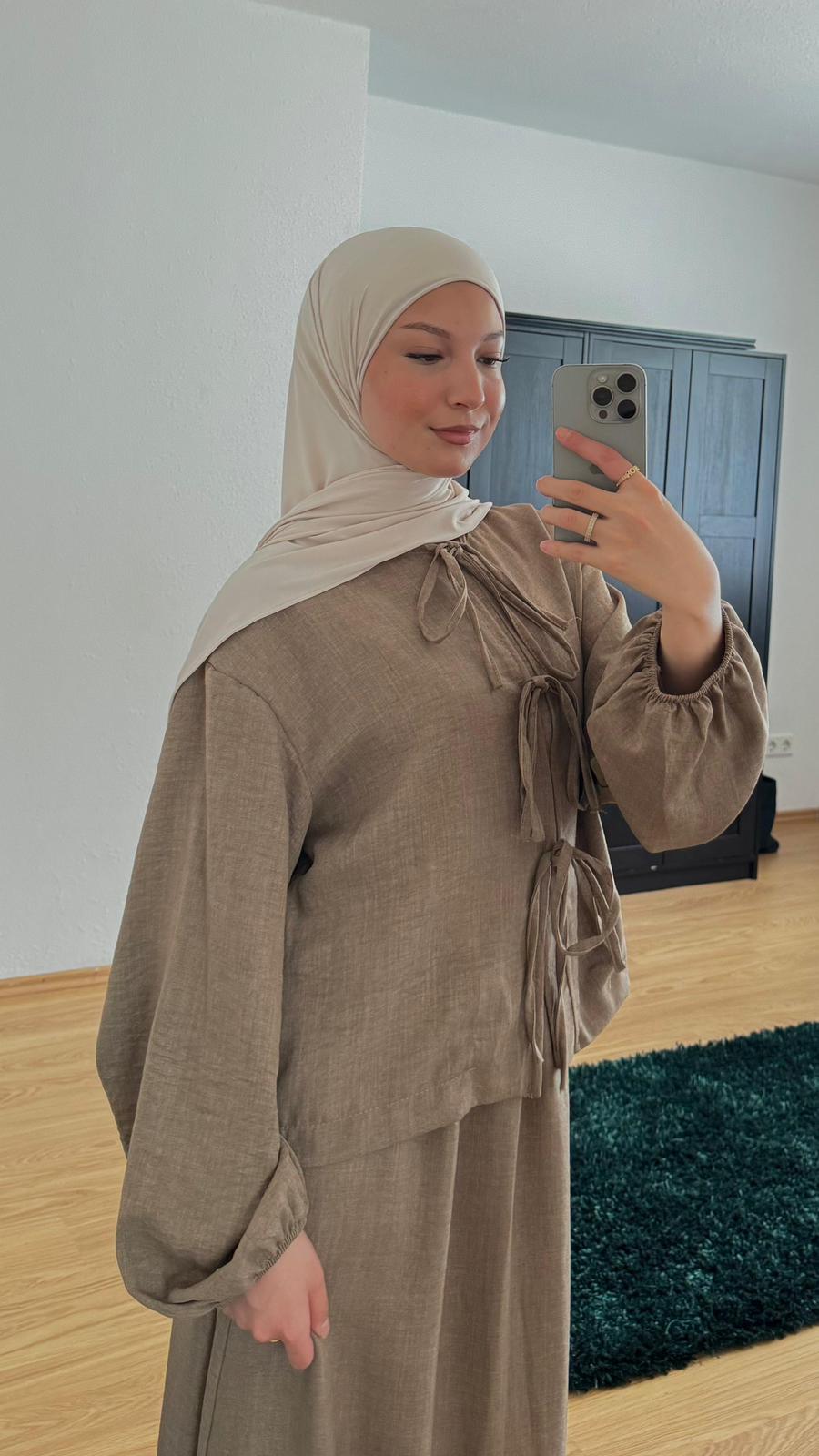 "Vera" 2-Teiler mit Rock in Taupe